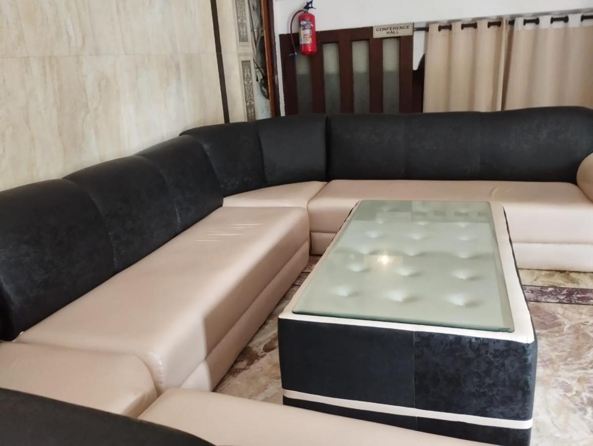 Hotel Tara Palace By Goyal Hoteliers Agra  Dış mekan fotoğraf