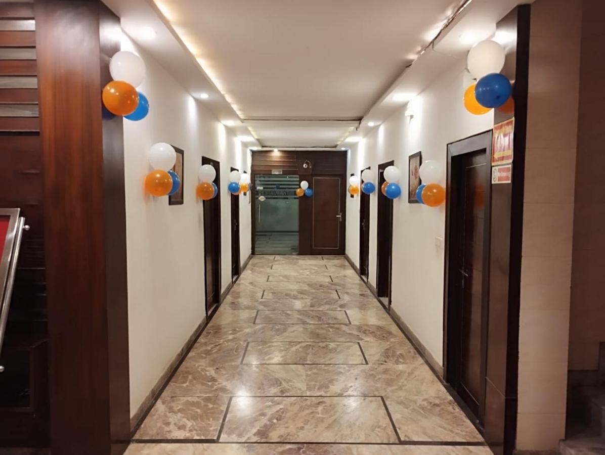 Hotel Tara Palace By Goyal Hoteliers Agra  Dış mekan fotoğraf