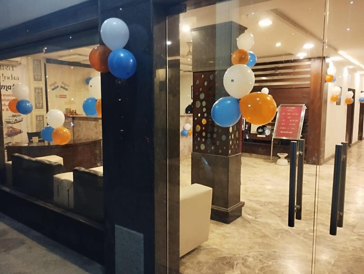 Hotel Tara Palace By Goyal Hoteliers Agra  Dış mekan fotoğraf
