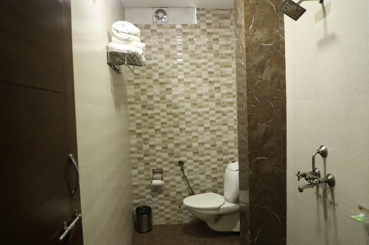 Hotel Tara Palace By Goyal Hoteliers Agra  Dış mekan fotoğraf